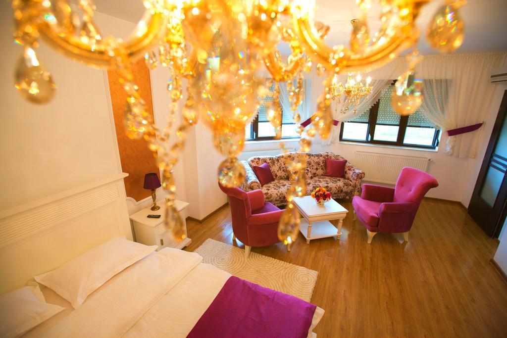 Noblesse Suite Galati  Bilik gambar